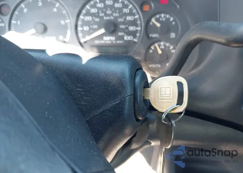 2004 Chevrolet S-10 Ls from USA, damaged, VIN 1GCDT13X34K102846